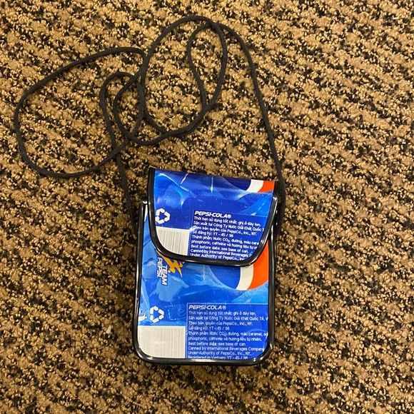 Pepsi can pouch - Picture 1 of 7
